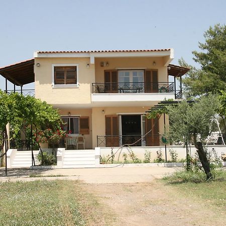 Villa Vlichos อมารินโธส ภายนอก รูปภาพ
