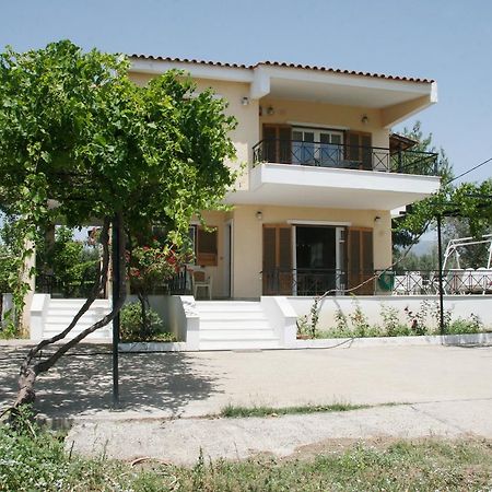 Villa Vlichos อมารินโธส ภายนอก รูปภาพ