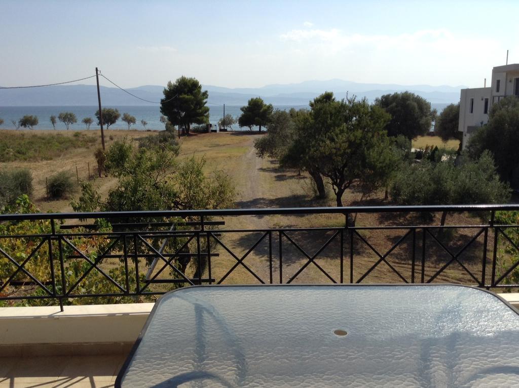 Villa Vlichos อมารินโธส ภายนอก รูปภาพ
