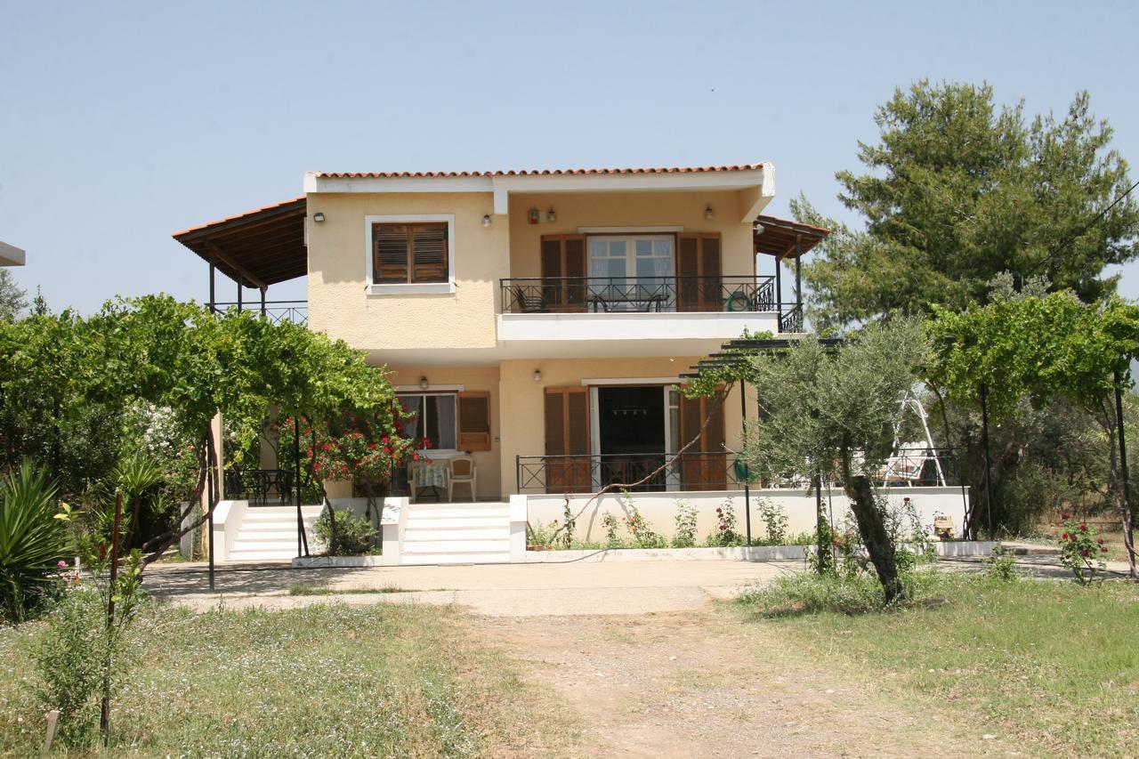 Villa Vlichos อมารินโธส ภายนอก รูปภาพ