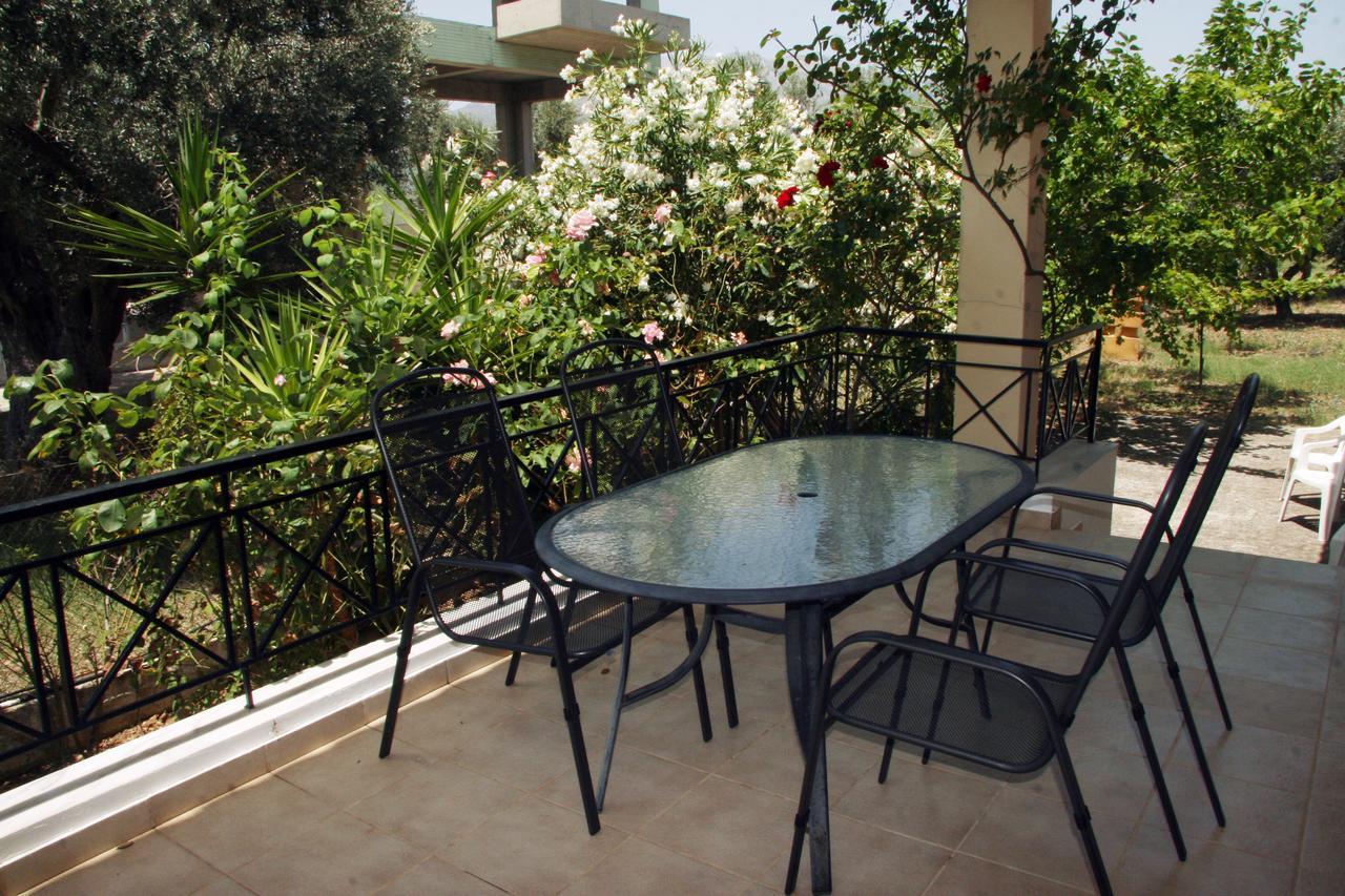Villa Vlichos อมารินโธส ภายนอก รูปภาพ